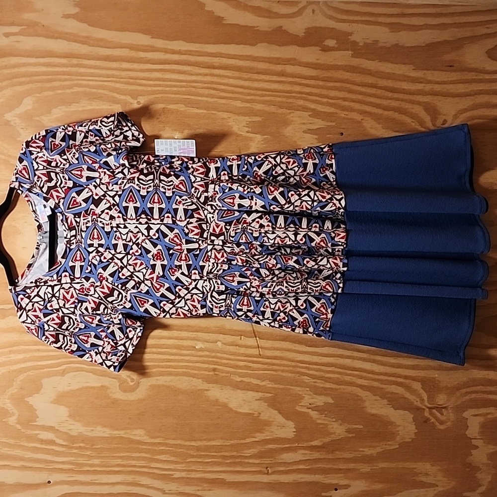 Lularoe Amelia (Has Pockets!)